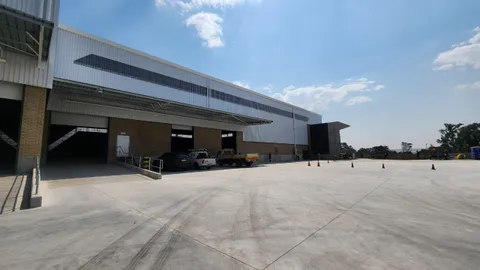 Meadowview Logistics Hub, 63 Clulee Road, Linbro Park